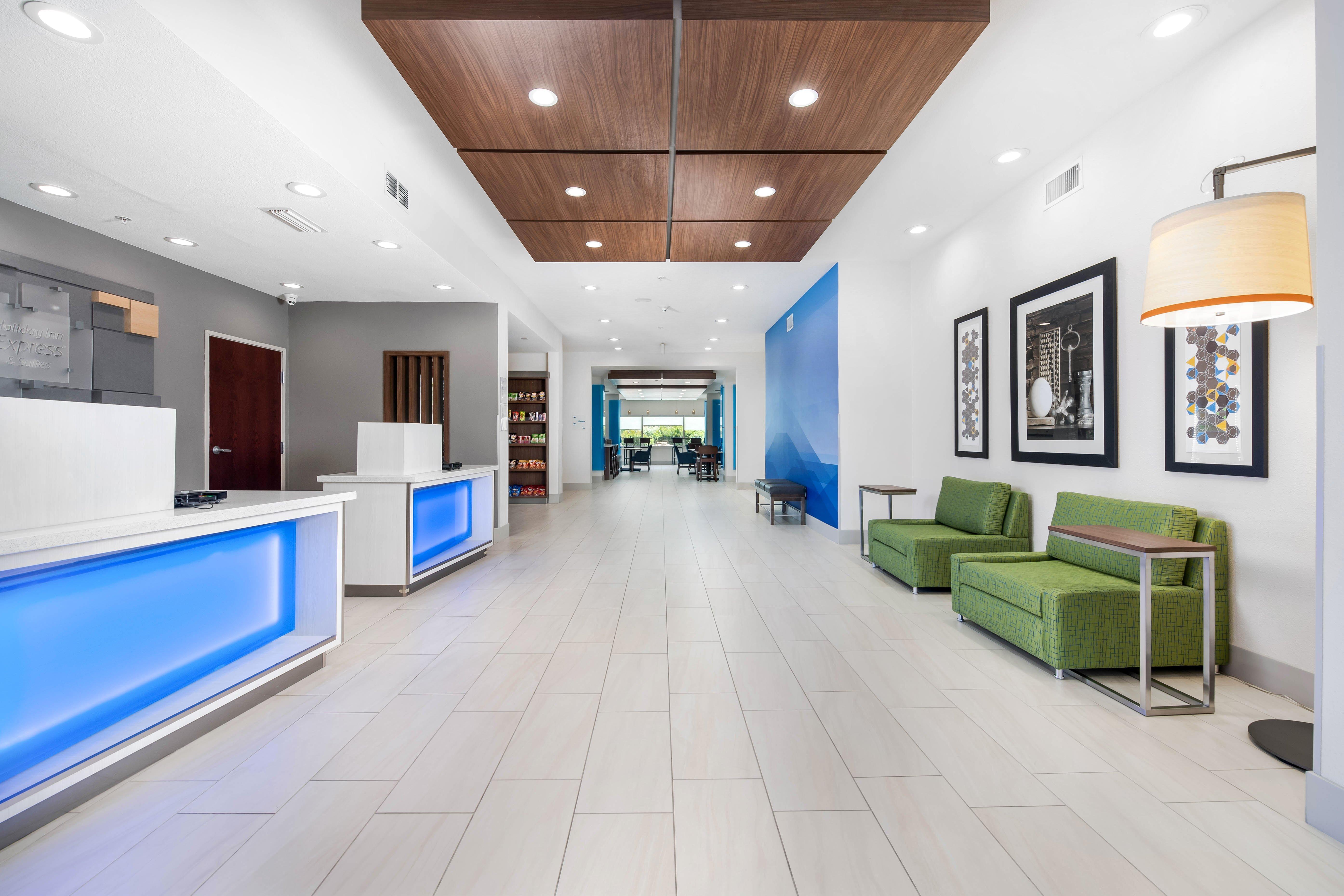 Holiday Inn Express Hotel And Suites Conroe By Ihg Exterior photo